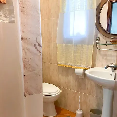 House In Nova De Cerveira With Pool And Bbq #1881 坎波斯